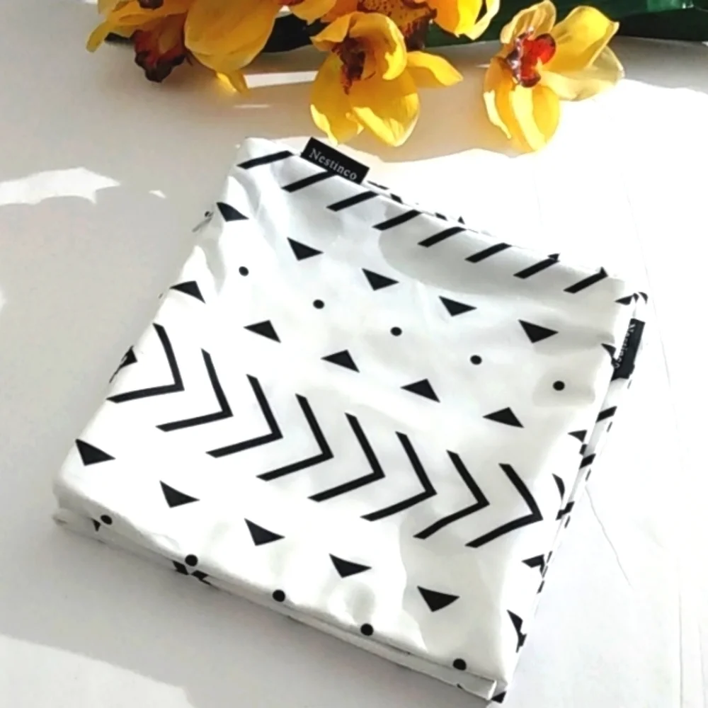 BLACK & WHITE DECORATIVE AZTEC ACCENT PILLOW COVERS 2-PC SET  SIZE 20 x 20 NWT - Picture 4 of 7